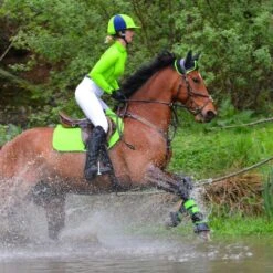 Woof Wear Close Contact Saddle Pad - Lime