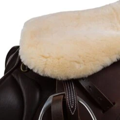 Horze Harleigh Sheepskin Seat Warmer - Off-White -Ovation Sale Shop 480113 800 800